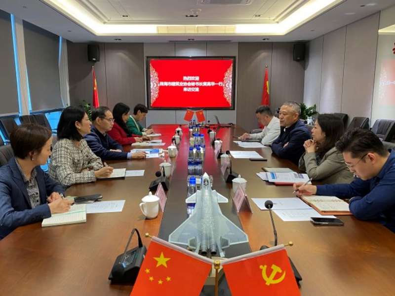 市建筑業(yè)協(xié)會(huì)秘書長(zhǎng)黃高華到訪珠海建工集團(tuán)